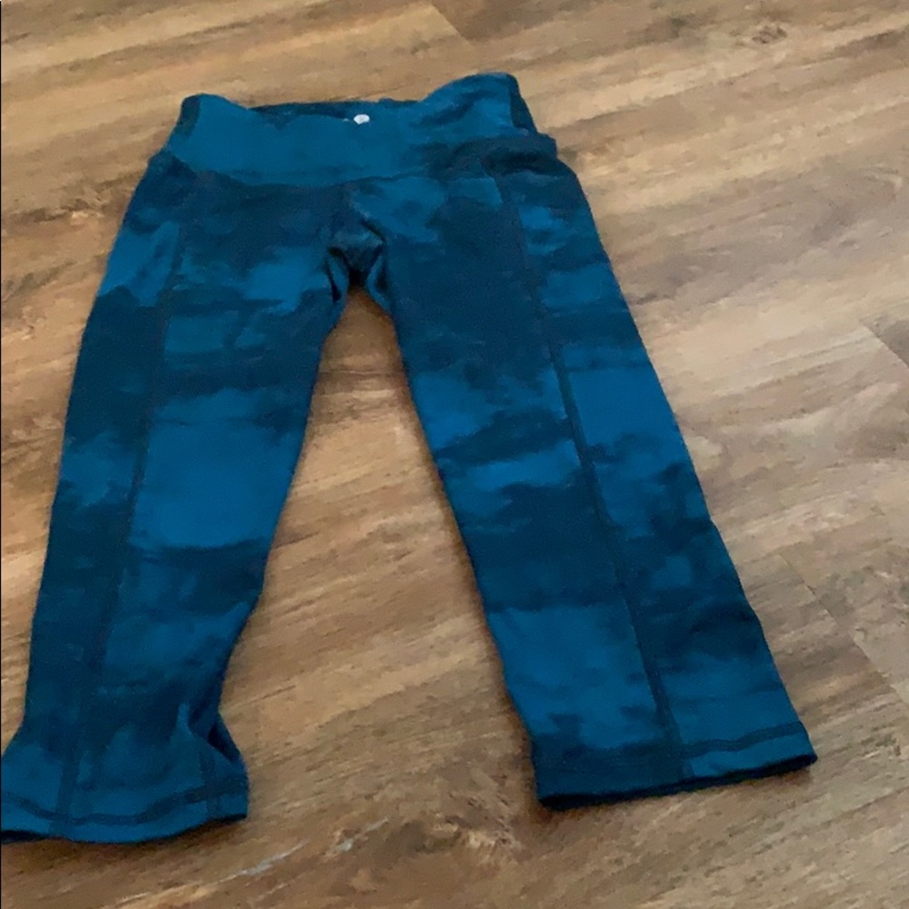 Xs Capris fitness bottoms